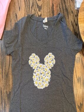 Disney Mickey Daisy shirt